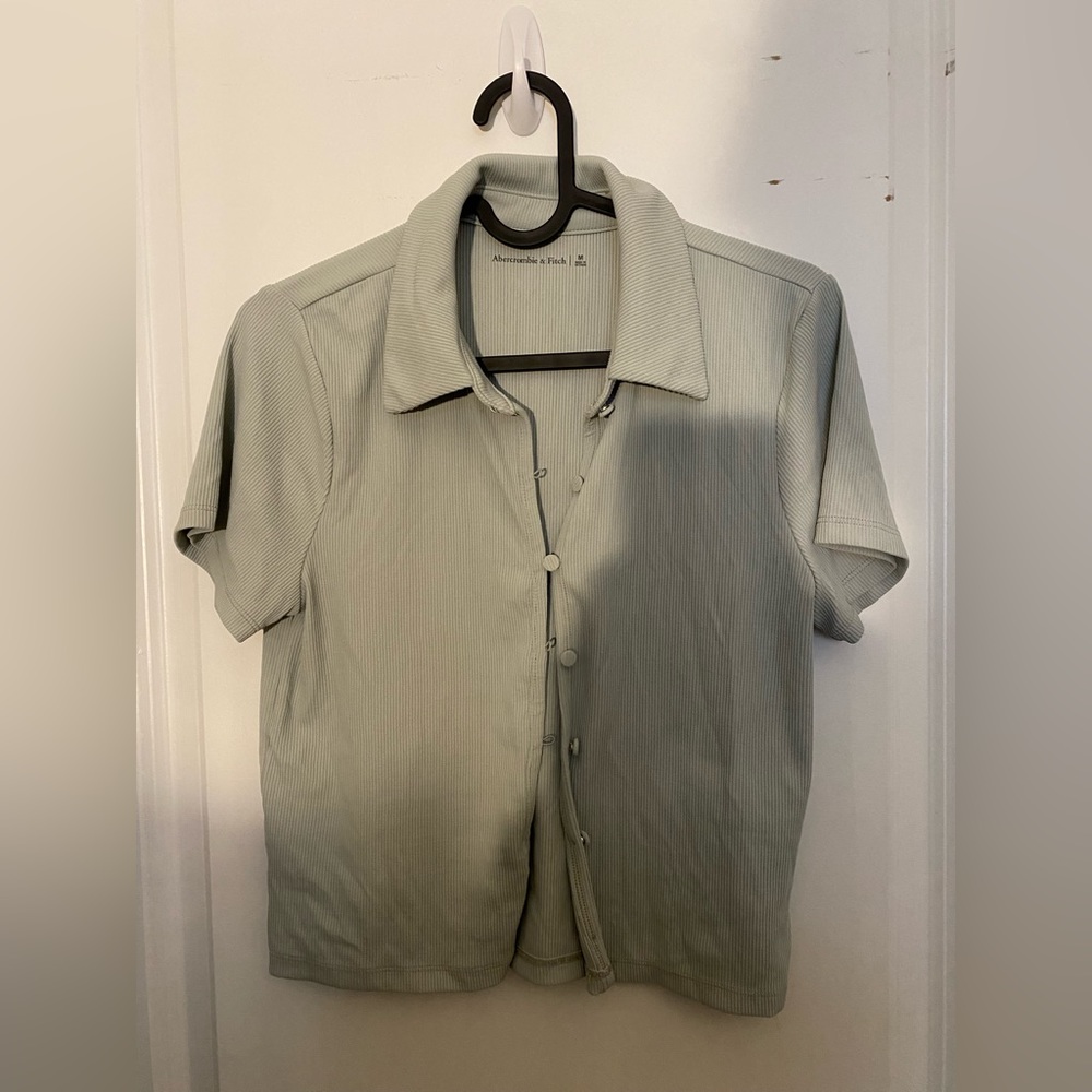 Abercrombie Cropped Button Up Polo